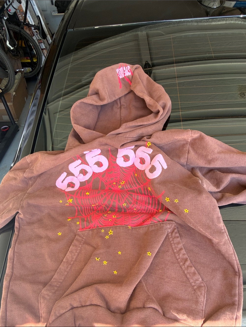 brown sp5der hoodie
